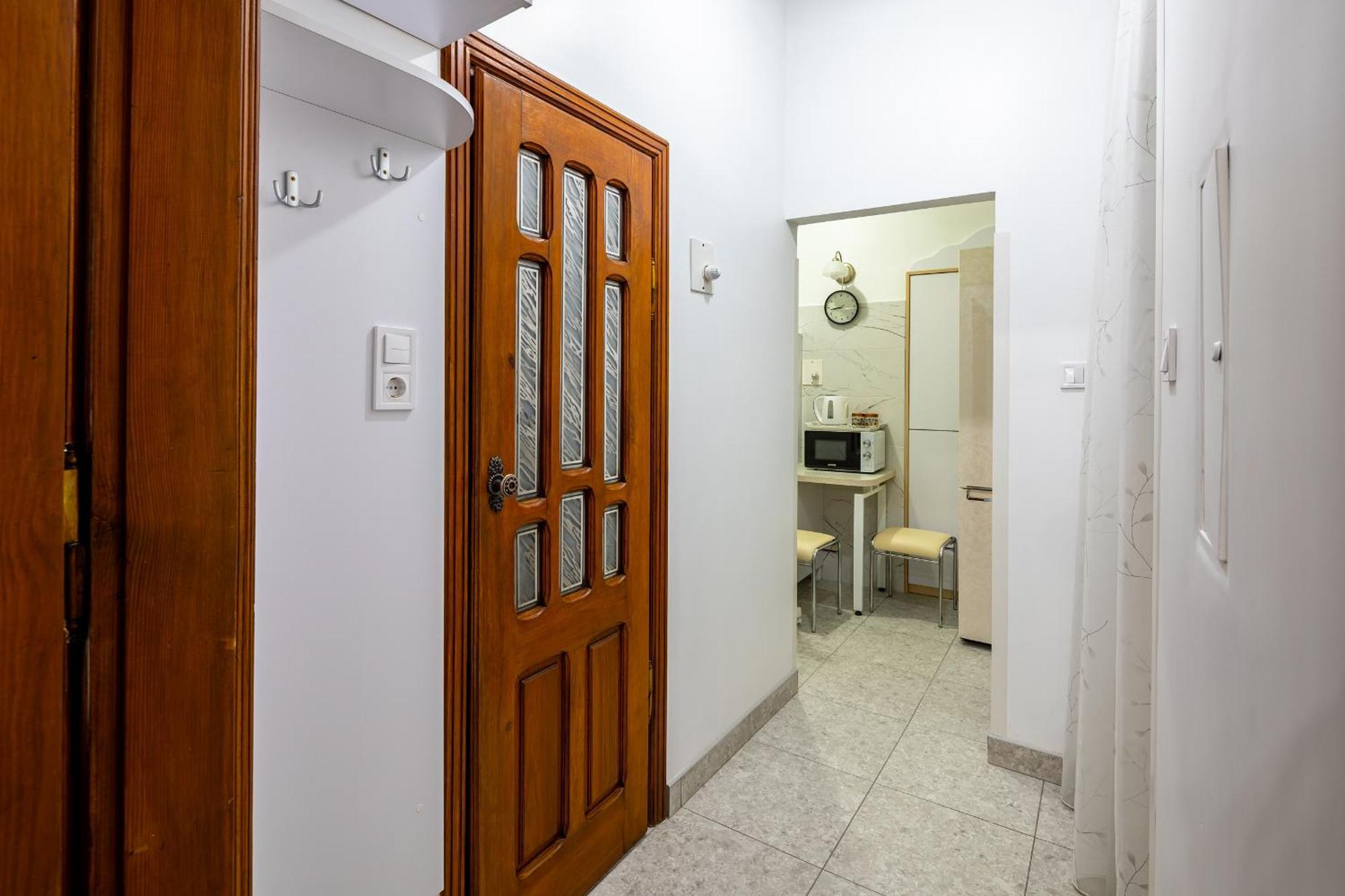 Designer Apartment! The Center! Валова 29 Львов Экстерьер фото