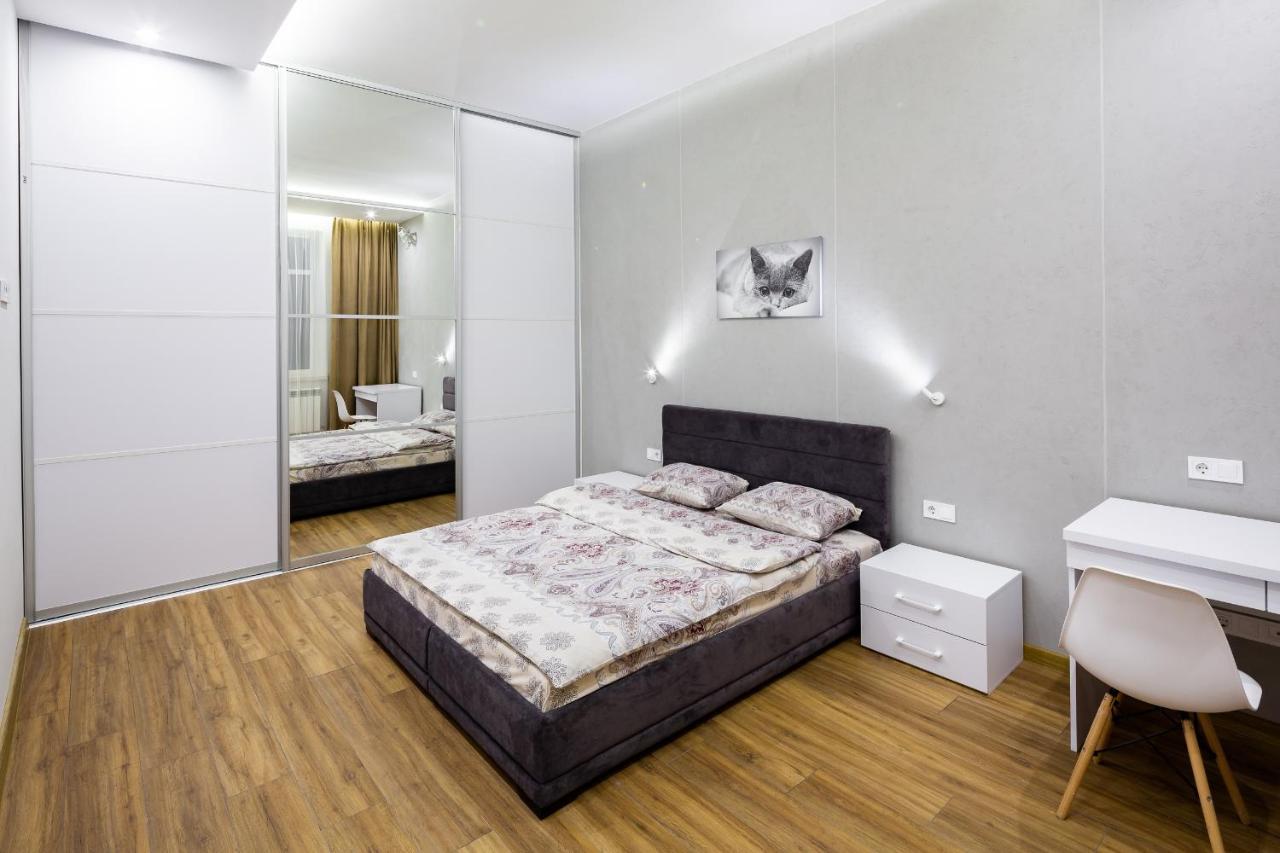 Designer Apartment! The Center! Валова 29 Львов Экстерьер фото